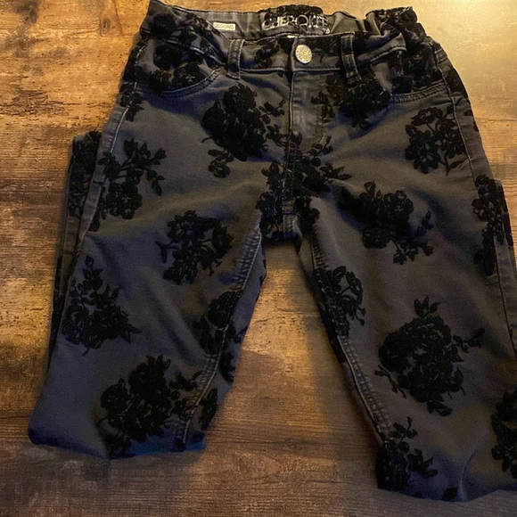 Girls black jeggings with black flowered flocking - Picture 2 of 13